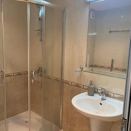 Aqua Dreams Apartment